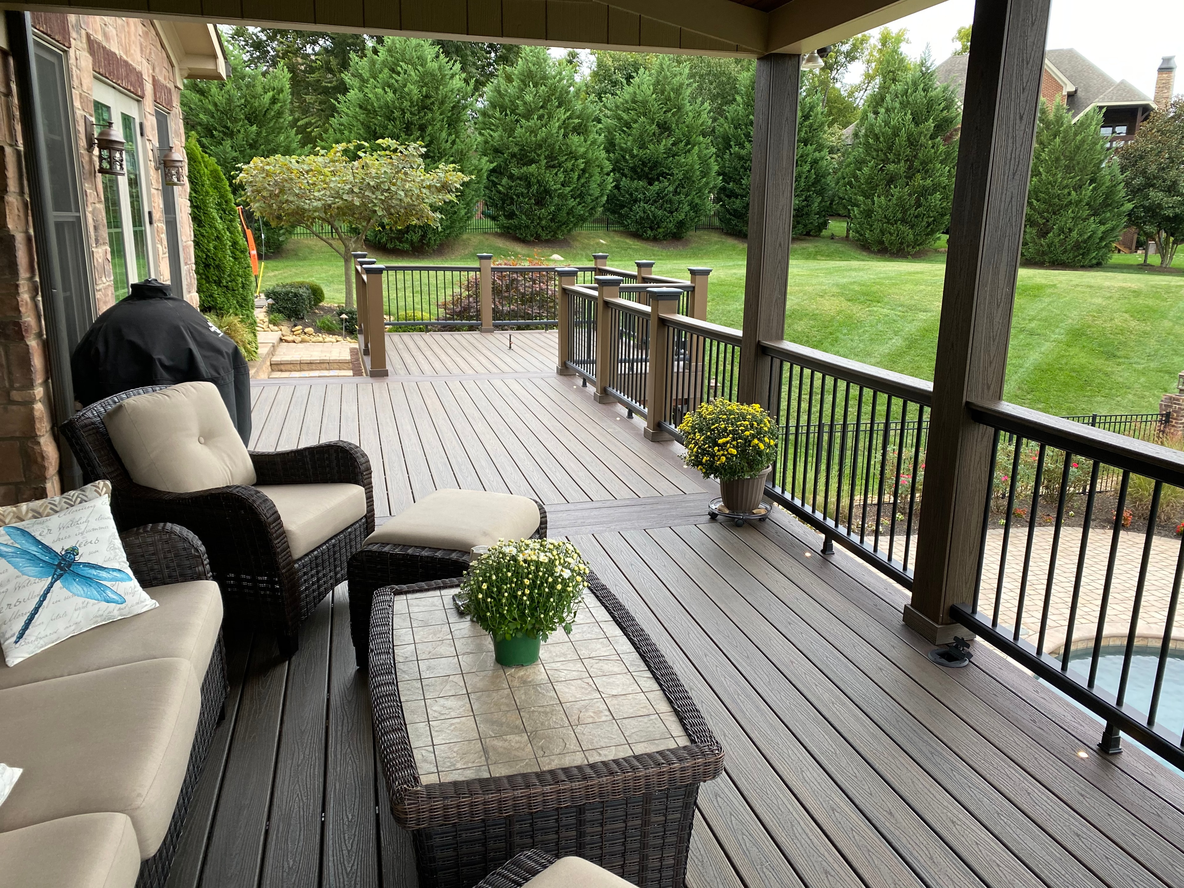 Jefferson composite deck seating area